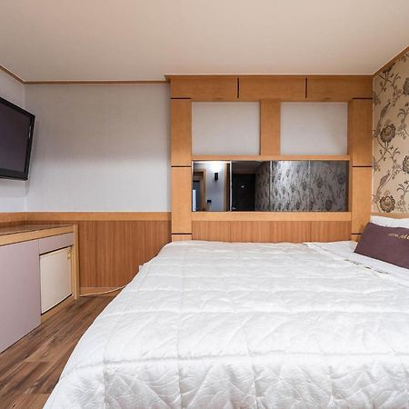 Mu Hotel Sasang ภายนอก รูปภาพ